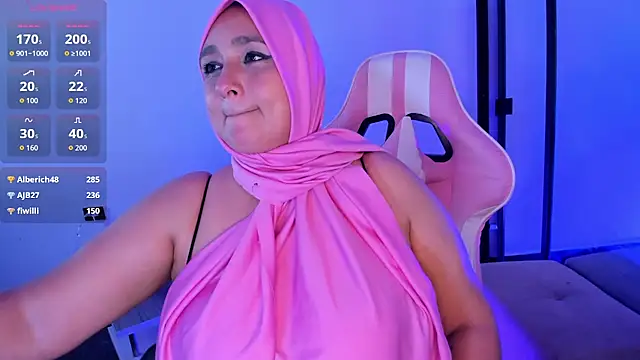 HijabiMilff Adlı Modelin Canlı XXX Sohbeti