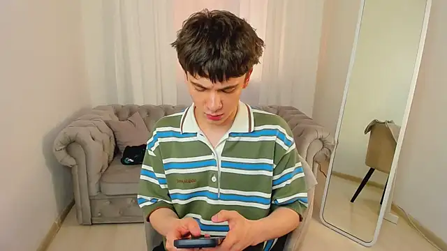 Ethan_Crowe Live XXX-chat