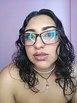 Chat XXX en directo de NYX_BLOOM1