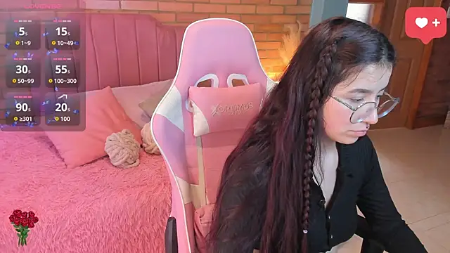 دردشة Amy_joones الجنسية المباشرة