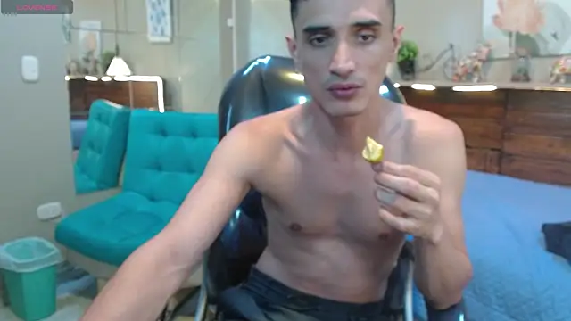 Chatroom XXX en direct de FelipeFriendly