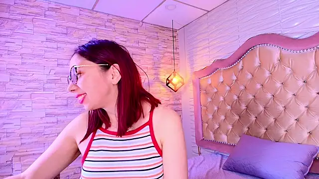 Chat XXX en directo de stephaniesun_
