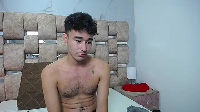 KathyAiden – Naživo XXX chat