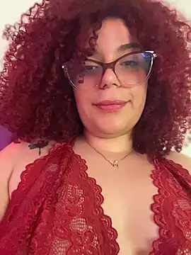 Leyah__ লাইভ XXX চ্যাট