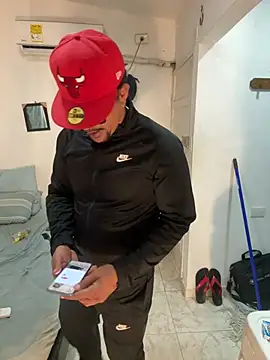Chat +18 de bigdick211292 ao vivo