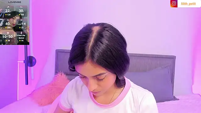 lilith_petit_'s Live XXX Chat