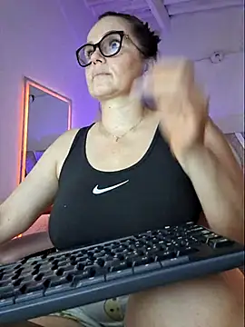 Živý XXX chat MariaPau_83