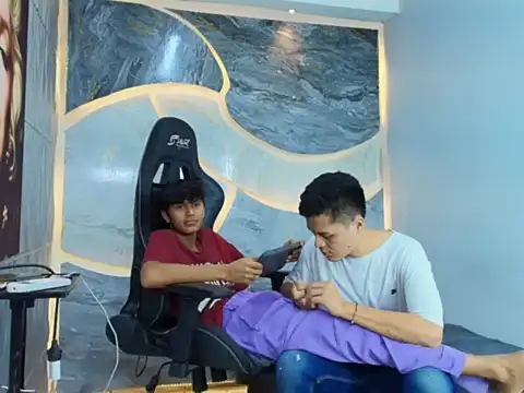 Онлайн чат XXX Benjamin_Alam