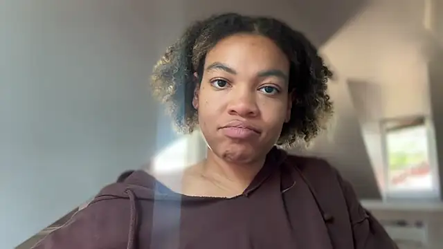 zahrabliss' Live XXX Chat