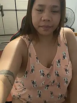 -CLARAMommy- live XXX chat