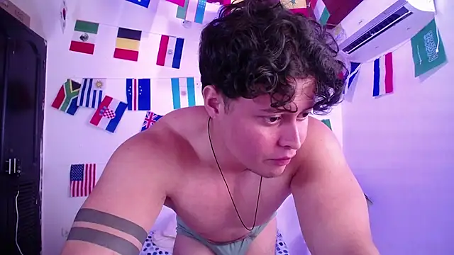 Chat +18 de fucking_bear_ ao vivo