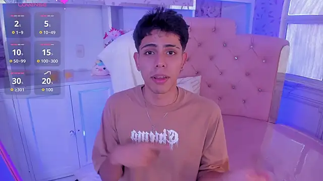 Chatroom XXX en direct de Lucas_West_