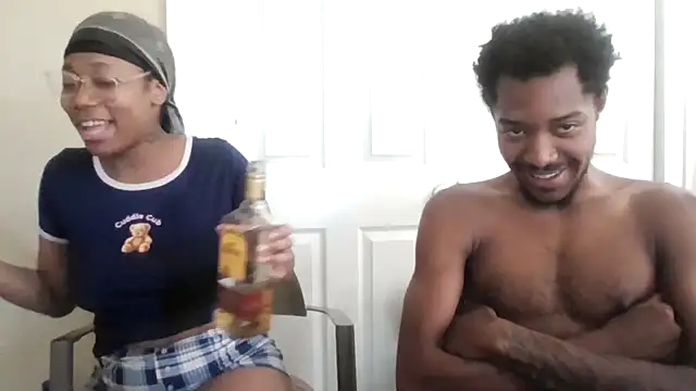 Chat XXX en directo de 100blkdav