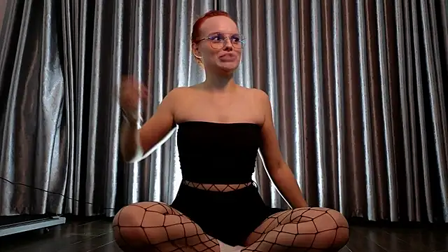 צ'אט XXX בשידור חי של mollybossy