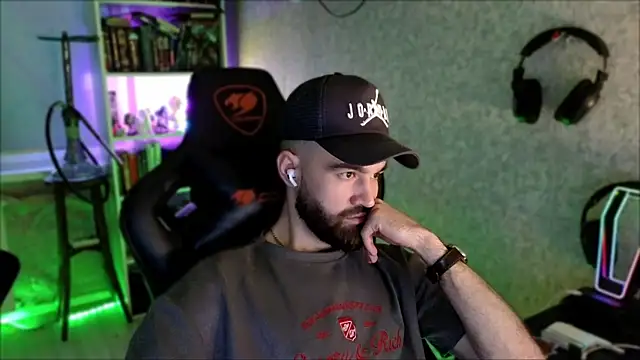 _Serious_Man Chat XXX in diretta