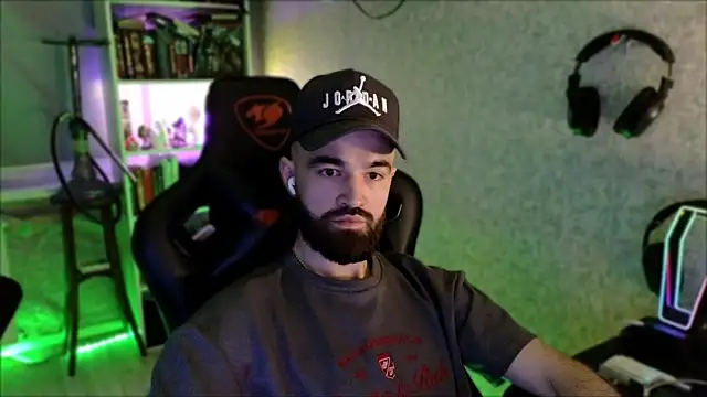 _Serious_Man Live XXX Chat