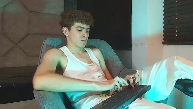 Chat XXX ao vivo de Tyler_Mcrey