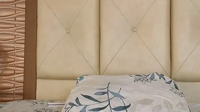 Miladiosa 라이브 XXX 채팅