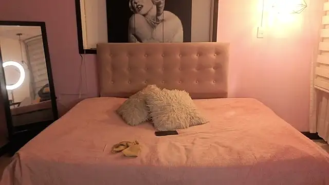 Chat +18 de Sara_valderrama_ ao vivo