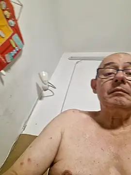 Marlon92700's Live XXX Chat