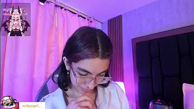 Molly_A's Live XXX Chat