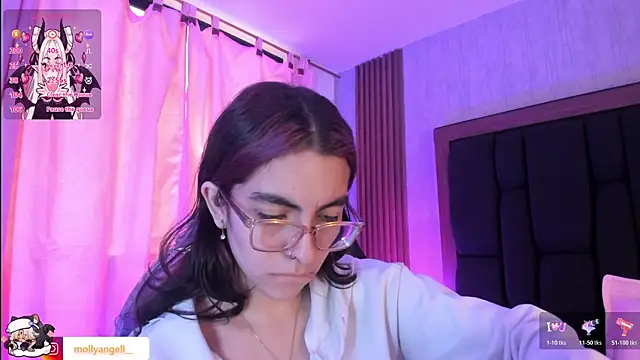 Chat +18 de Molly_A ao vivo