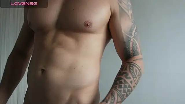 Muscle_King_Cum Adlı Modelin Canlı XXX Sohbeti