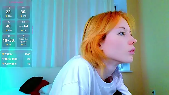 Kiara_Age Chat XXX in diretta