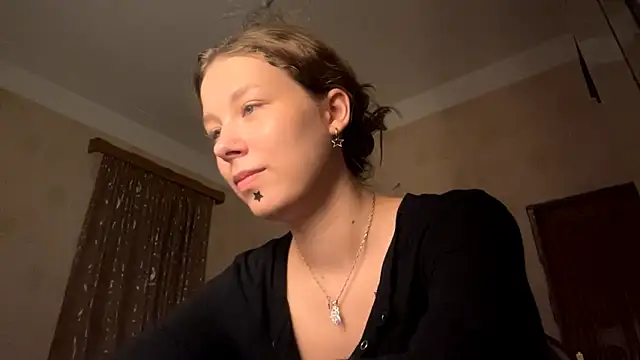 Chat +18 de TarenOgilvie ao vivo