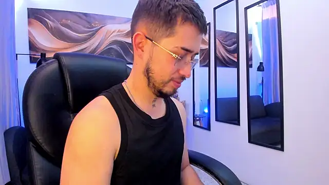 Tommas_Jhonson: вебкам-шоу