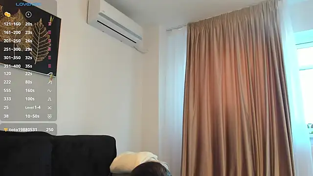 Anisefoxy's Live XXX Chat
