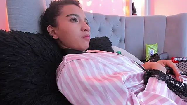 Chat XXX en directo de Emily_bruss
