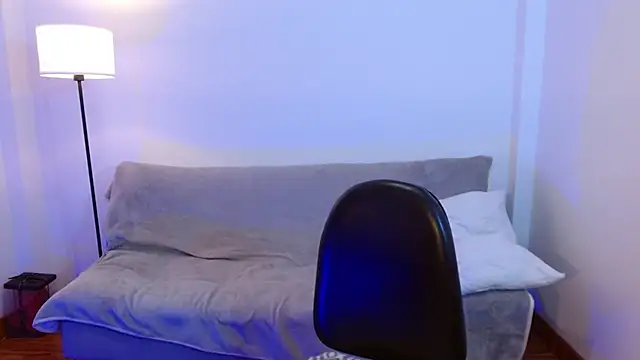 Elle_Lee_ XXX чат на живо