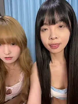 qiqi_x Show Webcam