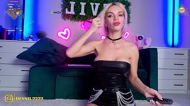 Živý XXX chat Devvil2222