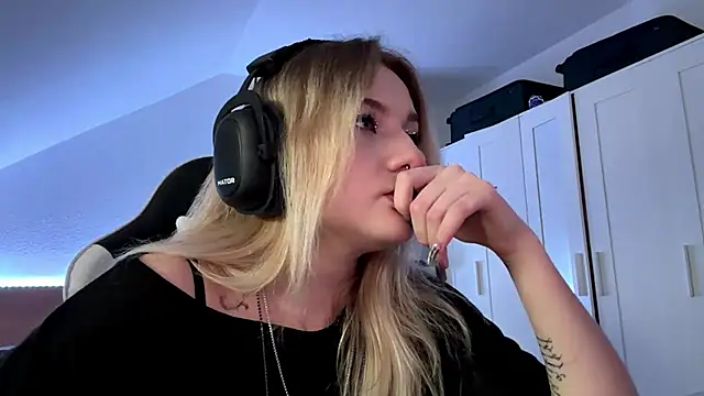 tutsiecutie live XXX chat