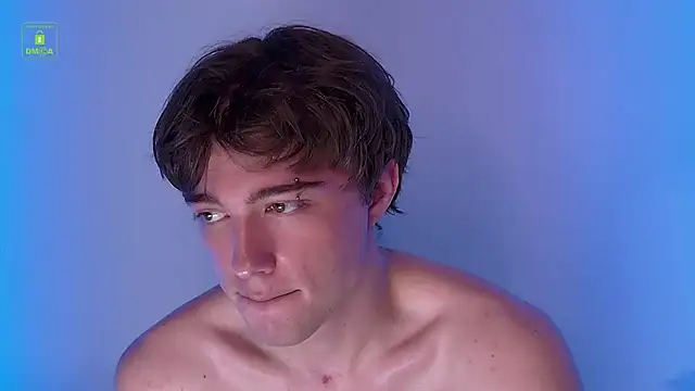mark_shot live XXX chat