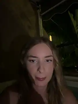 EvieEvans' Live XXX Chat