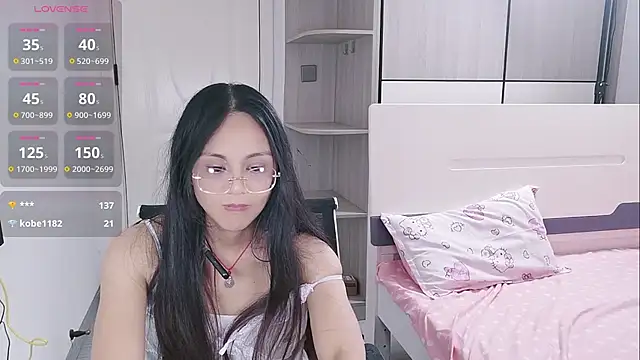 yishan-22's Live XXX Chat