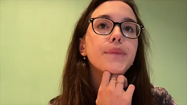 shylilyshyyy's Live XXX Chat