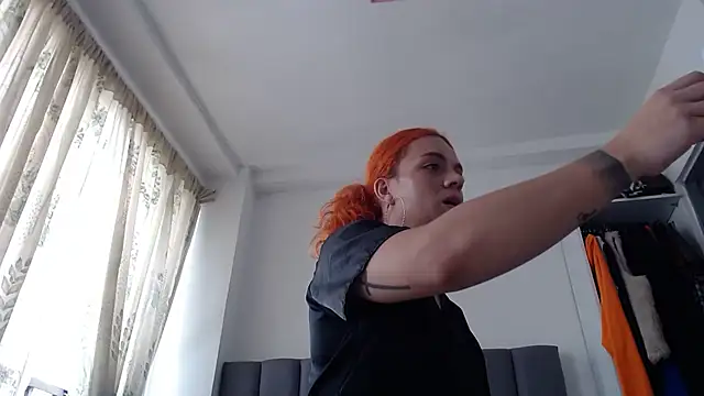 saara_johnson496のライブXXXチャット