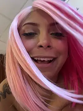 Chat +18 de GiaRedd ao vivo