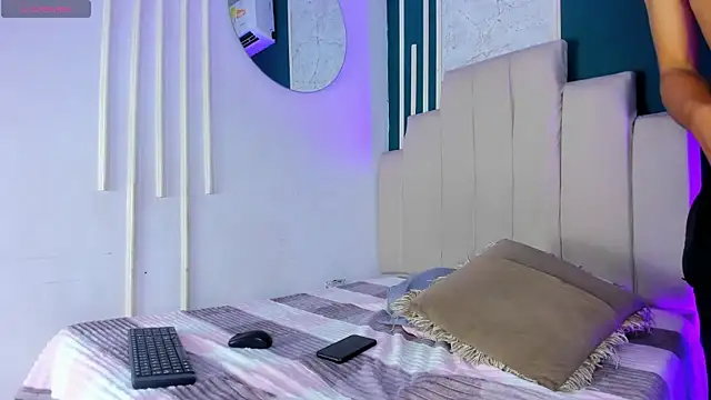 Im_Kael_ Chat XXX in diretta