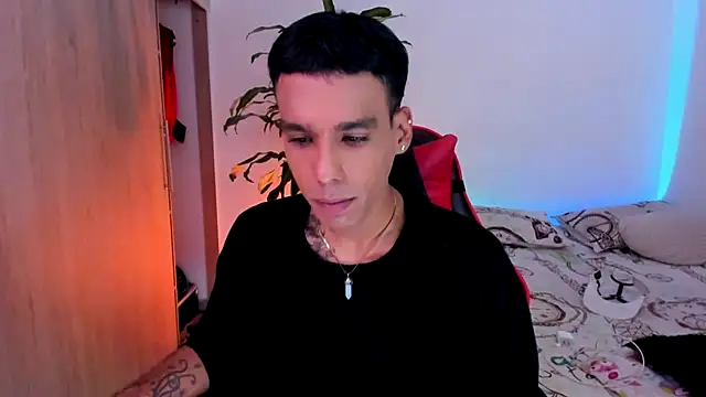 Damianwhite's Live XXX Chat