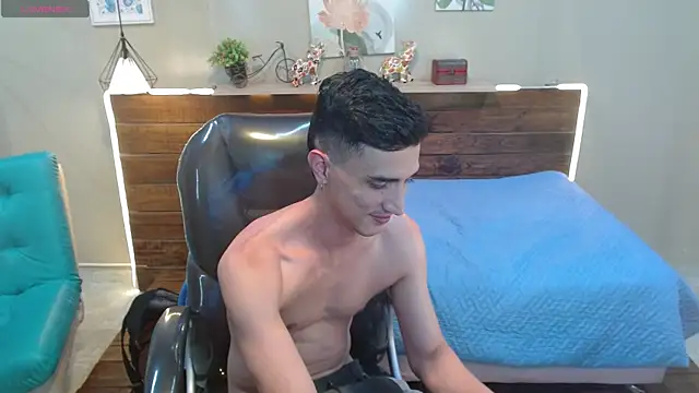 Онлайн чат XXX FelipeFriendly