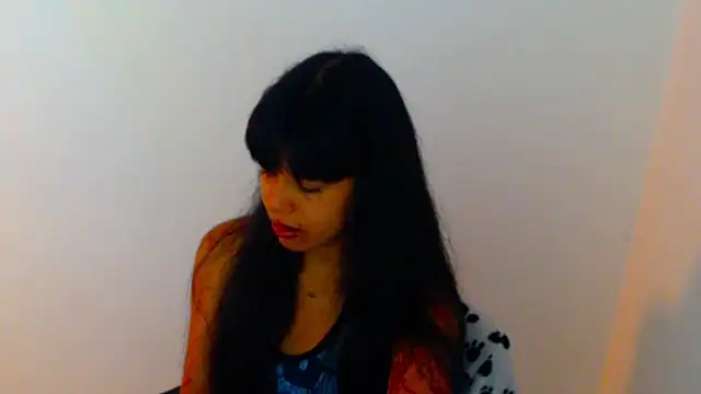 XXX chat uživo modela meganmiauu