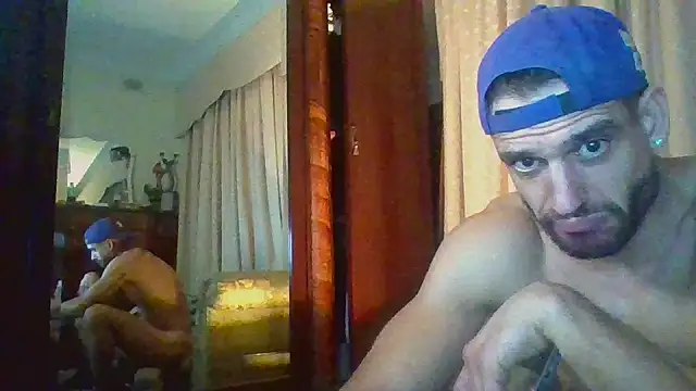 Maxpac_roccox webcam show