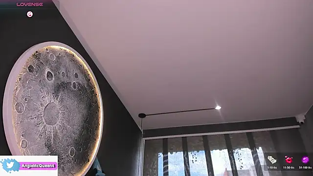 Sarajames Live XXX-Chat