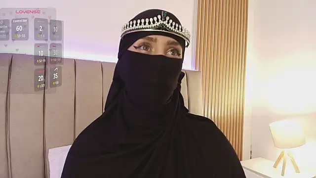 rawiya Adlı Modelin Canlı XXX Sohbeti