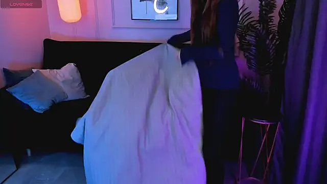 ChloeSunny XXX чат на живо